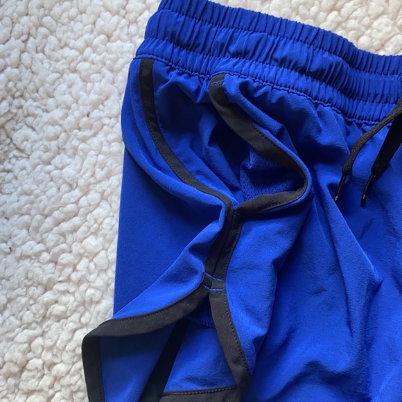 Under Armour  short - Picture 2 of 5